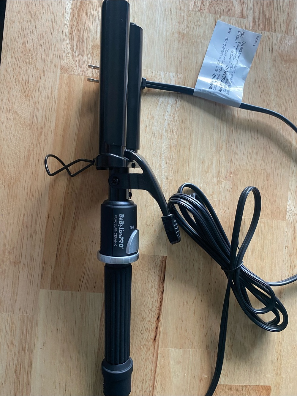 Black BaBylissPRO Triple Barrel Waver